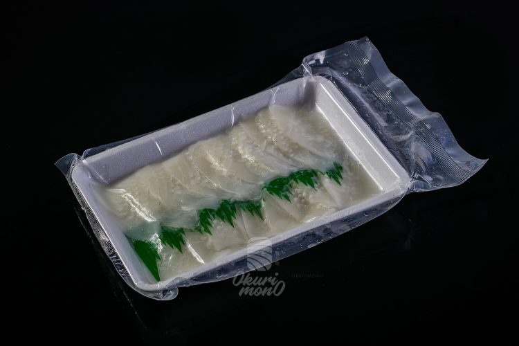 Sashimi Mực Ống - Blanched squid sushi