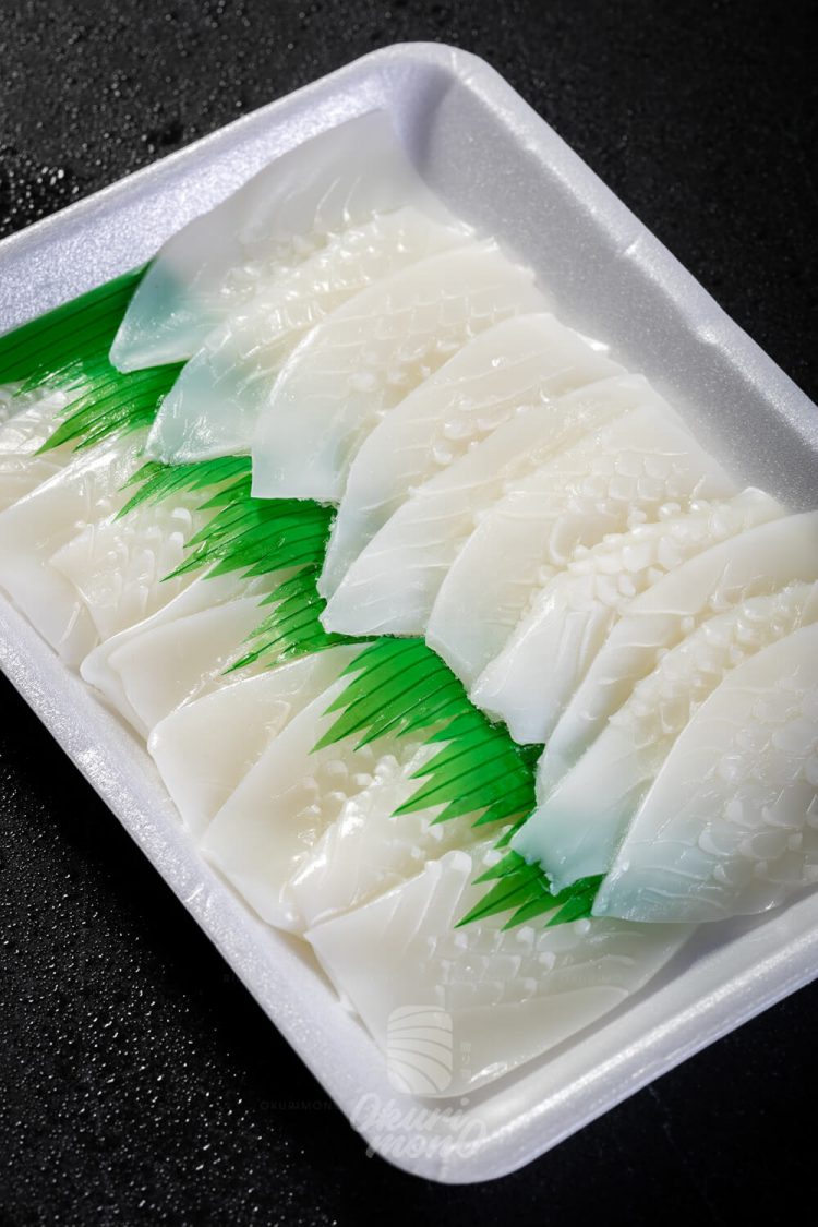 Sashimi Mực Ống - Blanched squid sushi