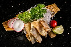 Da Cá Hổi Tẩm Bột Chiên Karaage - Salmon skin with karaage powder