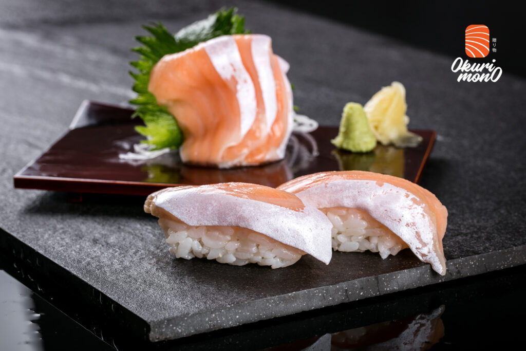 Set ăn sashimi cá hồi